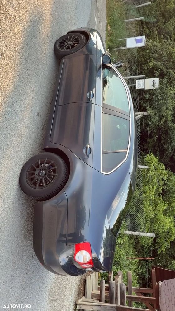 Volkswagen Jetta - 5