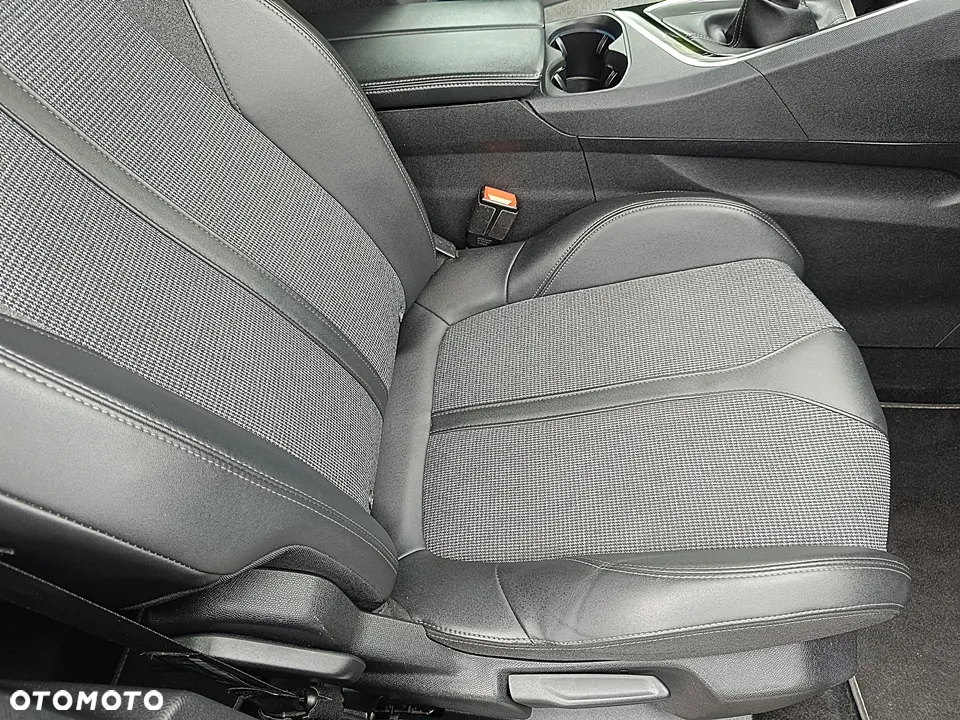 Peugeot 3008 1.5 BlueHDi Allure S&S - 30