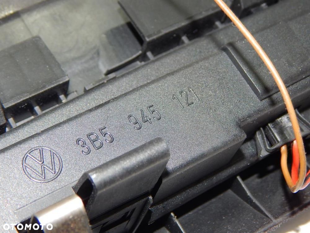 ŚWIATŁO STOP STOPU VW PASSAT B5 SEDAN - 6