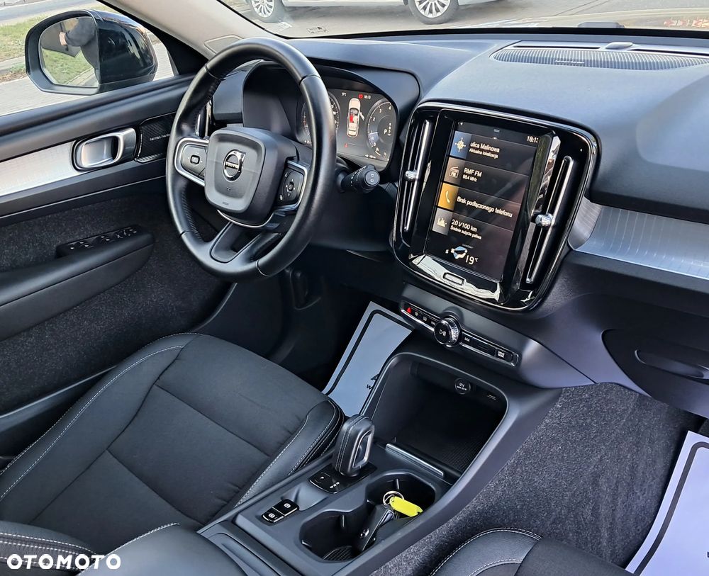 Volvo XC 40 T4 Momentum - 23