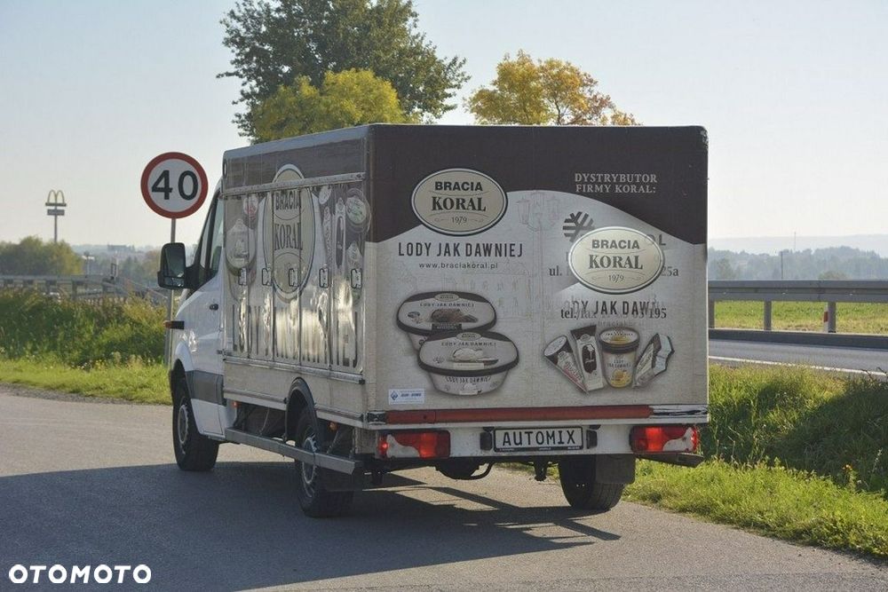 Mercedes-Benz Sprinter - 7