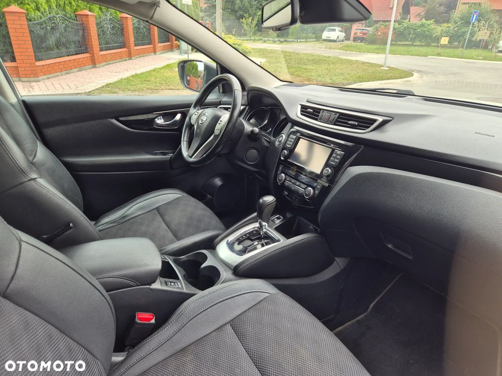 Nissan Qashqai 1.6 DCi Tekna Xtronic EU6 - 17