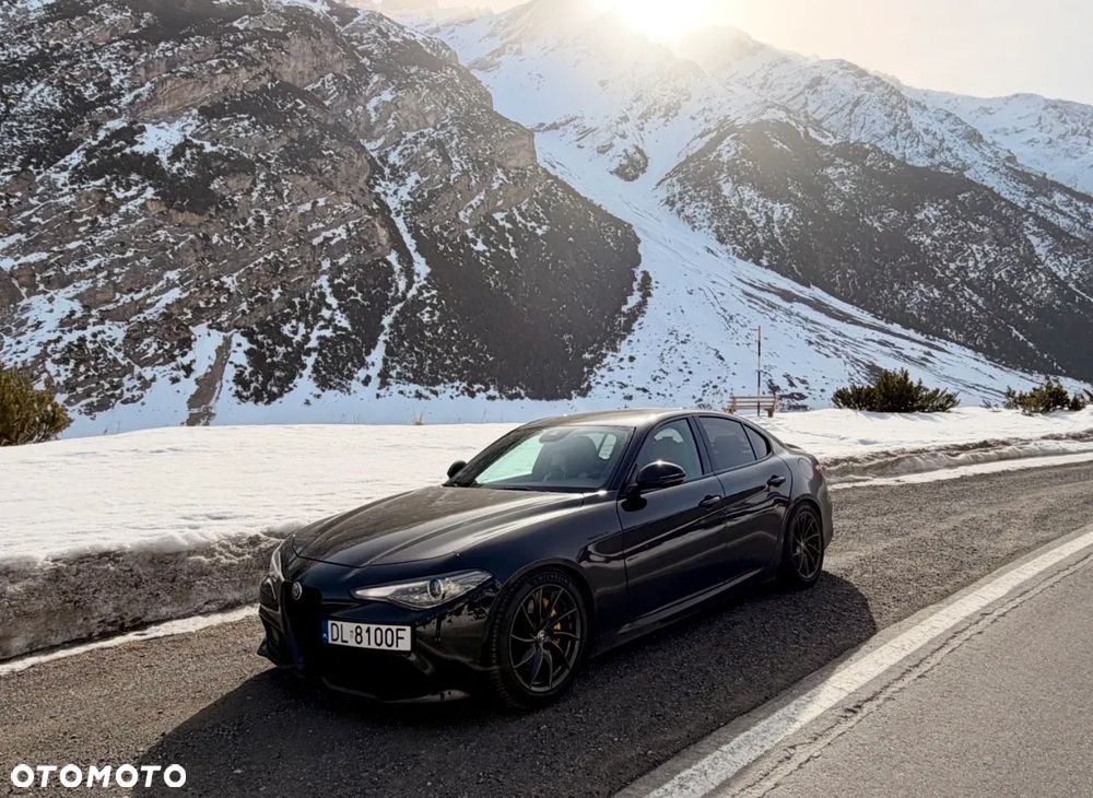 Alfa Romeo Giulia 2.0 Turbo Veloce Q4 - 23