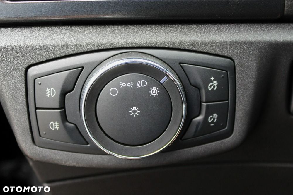 Ford Mondeo - 28
