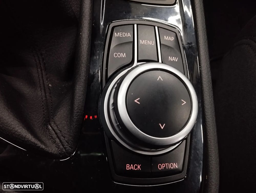 BMW 216 Gran Tourer d - 34