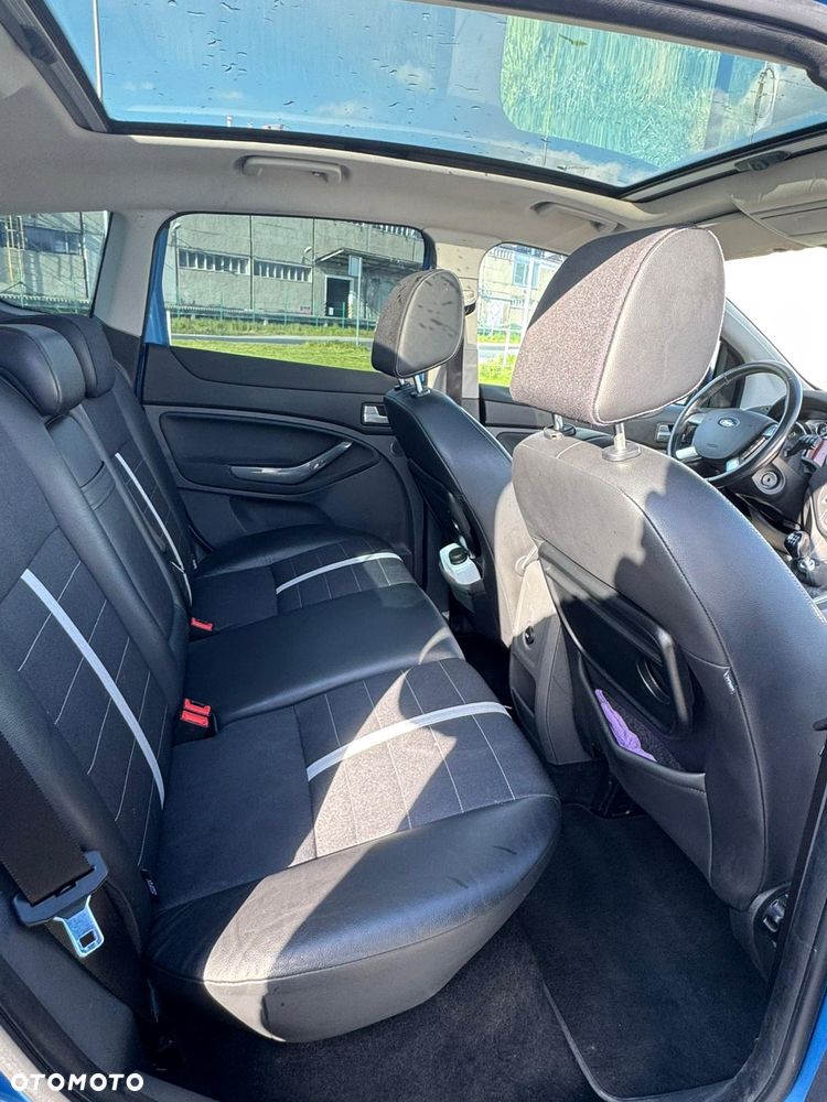 Ford Kuga 2.0 TDCi Titanium FWD - 9