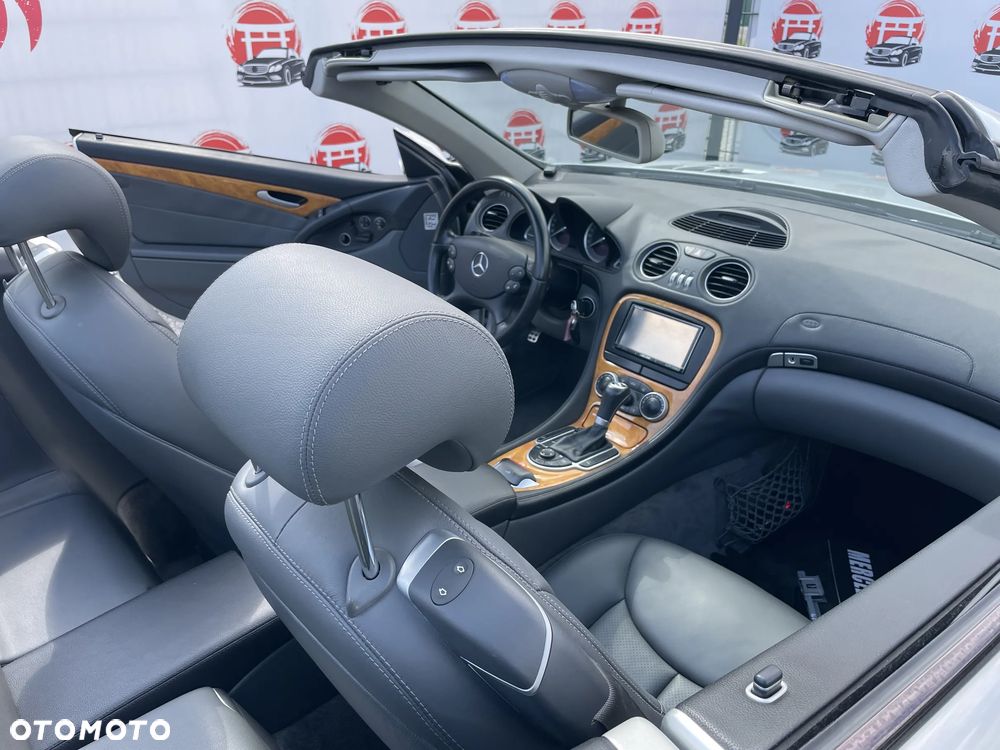 Mercedes-Benz SL 500 - 24