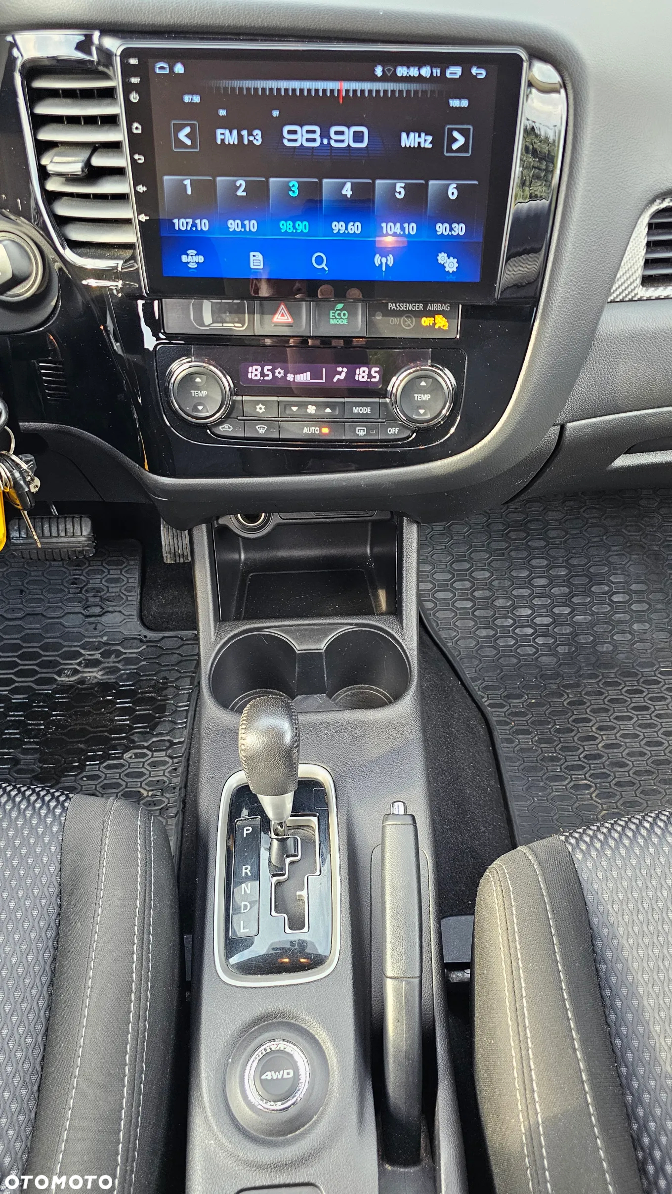 Mitsubishi Outlander 2.0 Instyle Navi 4WD CVT - 25