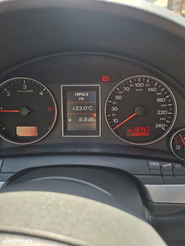 Audi A4 Limuzina 2.0 TDI - 2