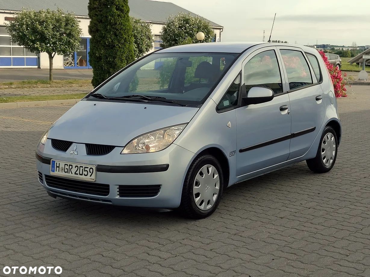 Mitsubishi Colt - 1