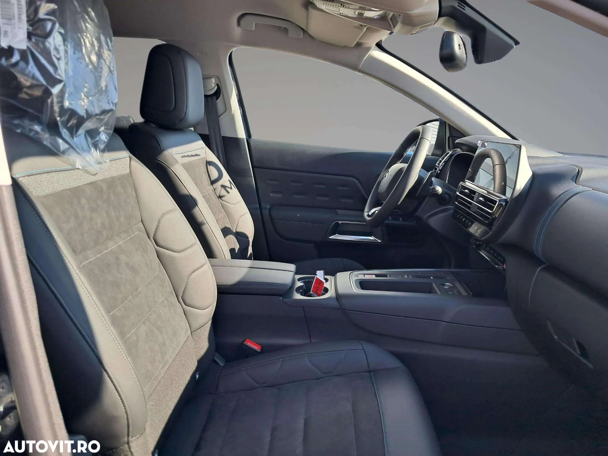 Citroën C5 Aircross 1.2 PureTech S&S EAT8 Shine - 17