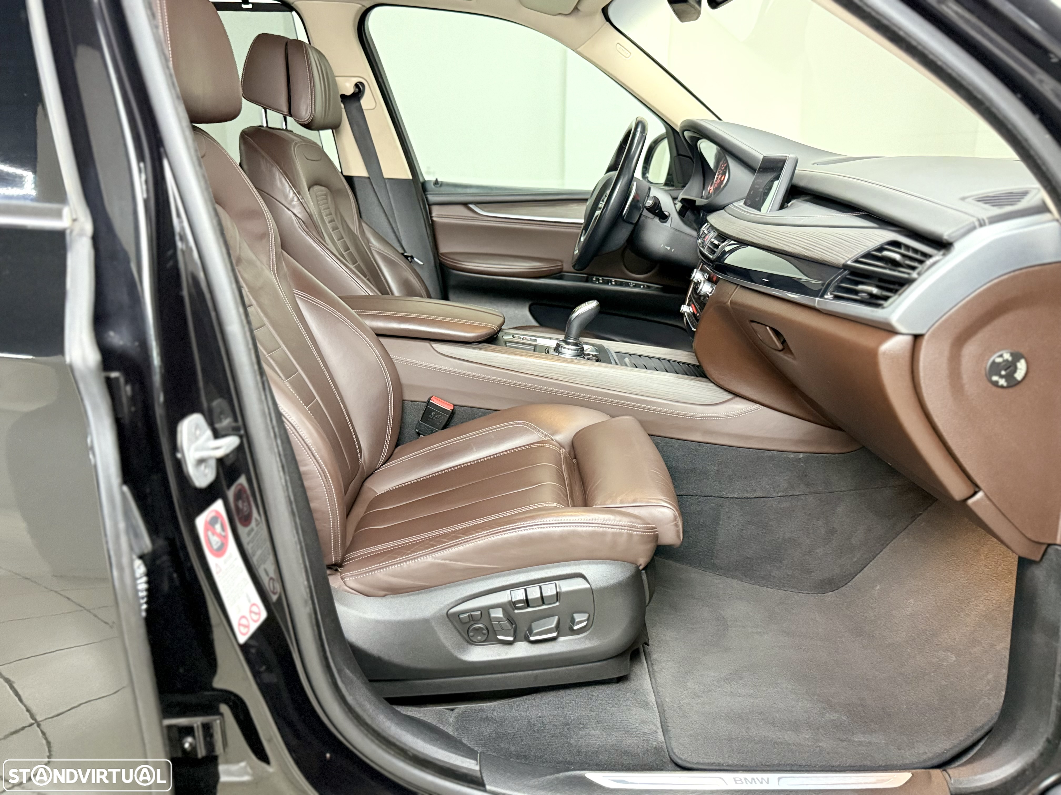 BMW X5 25 d sDrive Comfort 7L - 29