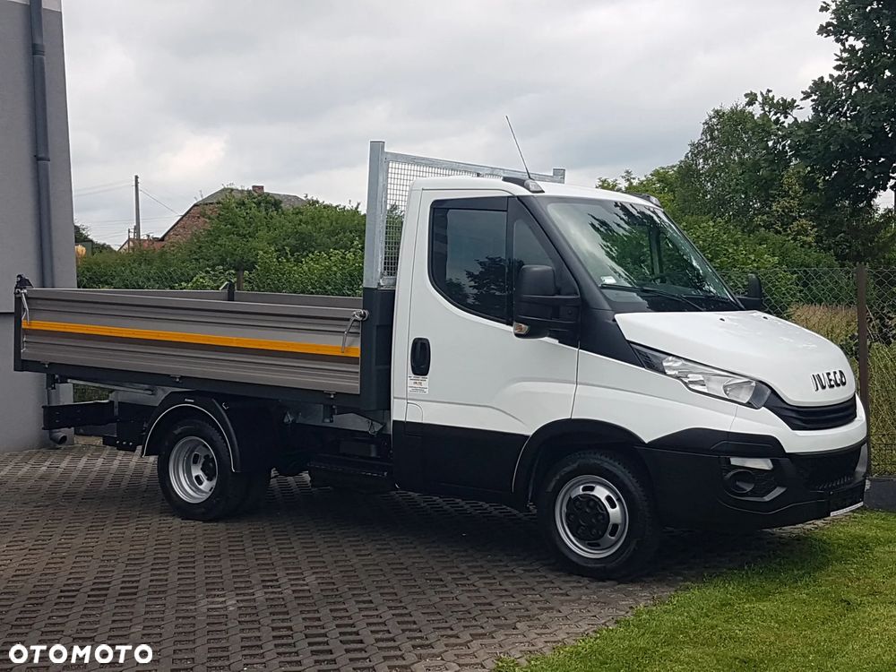Iveco 35C15 WYWROTKA 3 STRONNA KIPER 3,20x2,06 BLIŹNIAKI KLIMA MANUAL 6-BIEGÓW HAK - 18