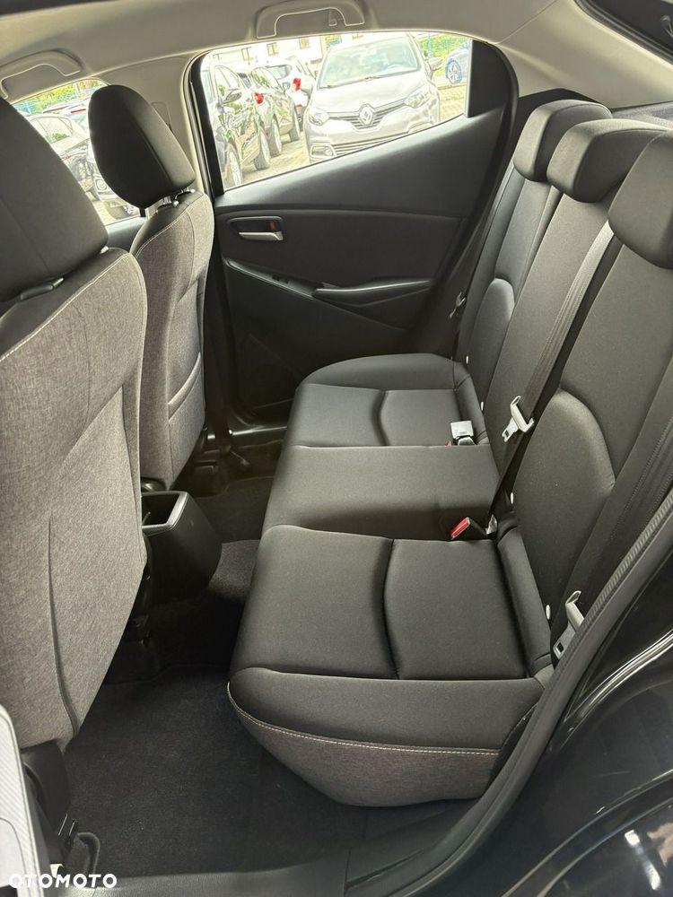 Mazda 2 - 13
