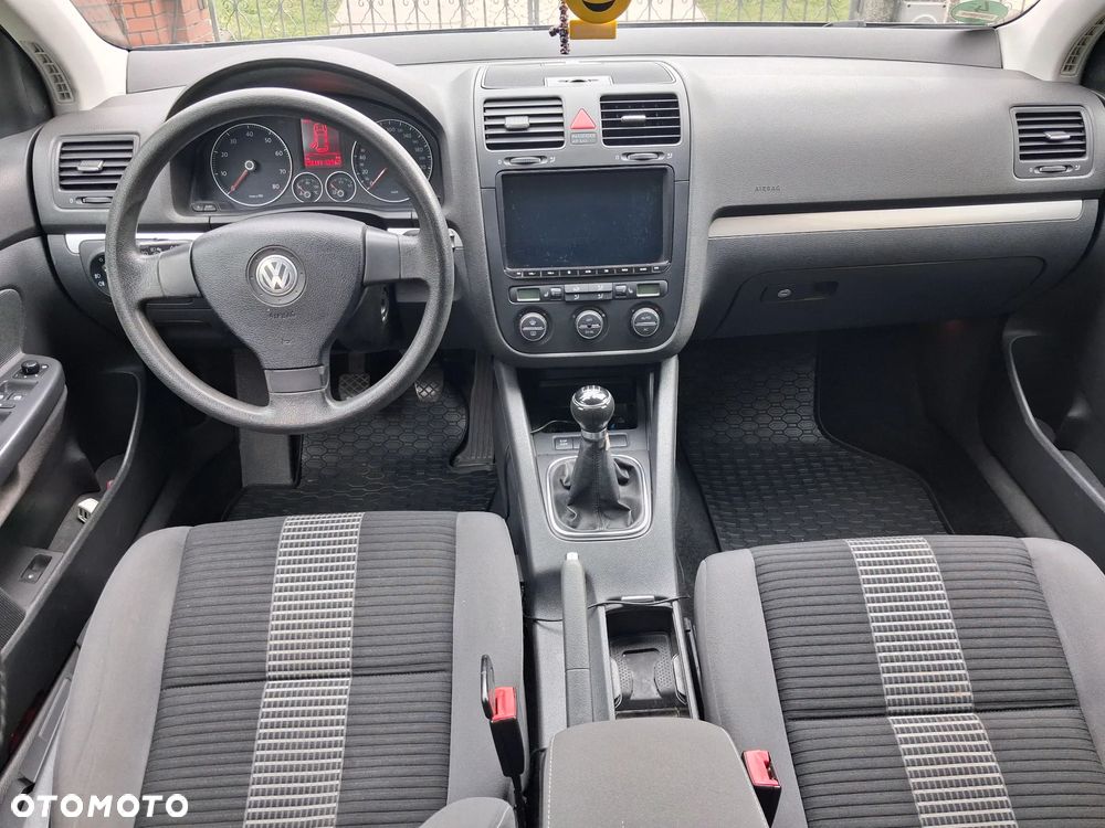 Volkswagen Golf 1.6 United - 10
