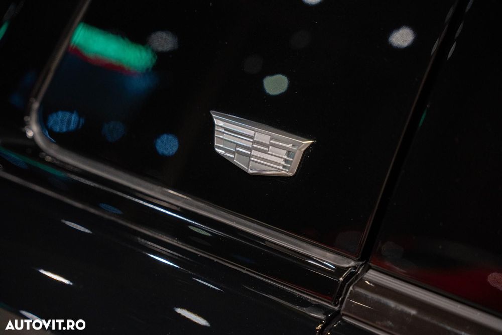 Cadillac Escalade - 37