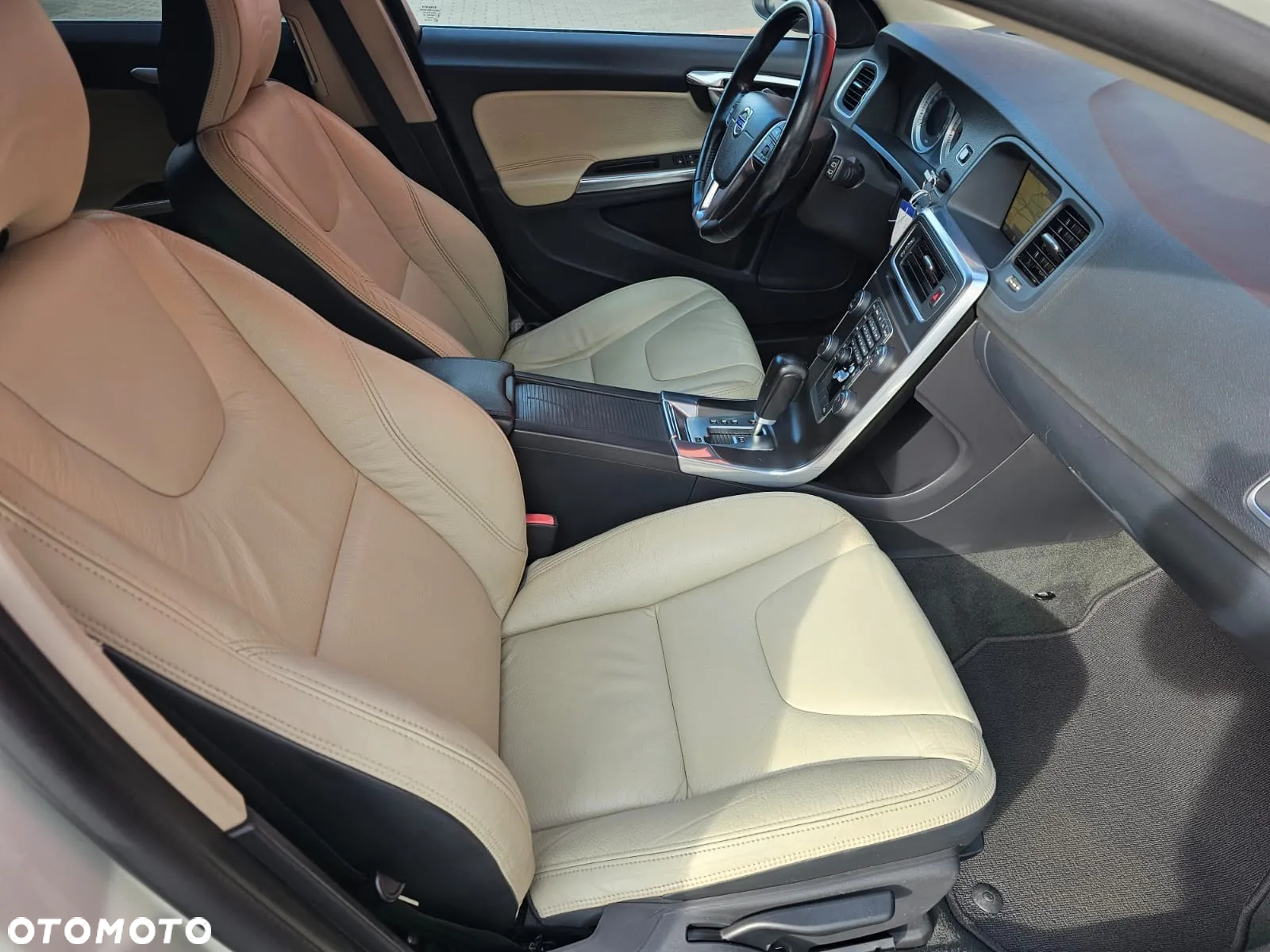 Volvo V60 D3 Geartronic Summum - 21