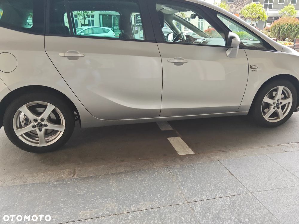 Opel Zafira 1.4 T Cosmo - 2