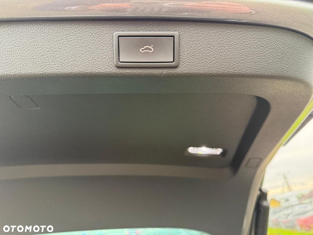 Skoda Superb 2.0 TDI SCR Style DSG - 20