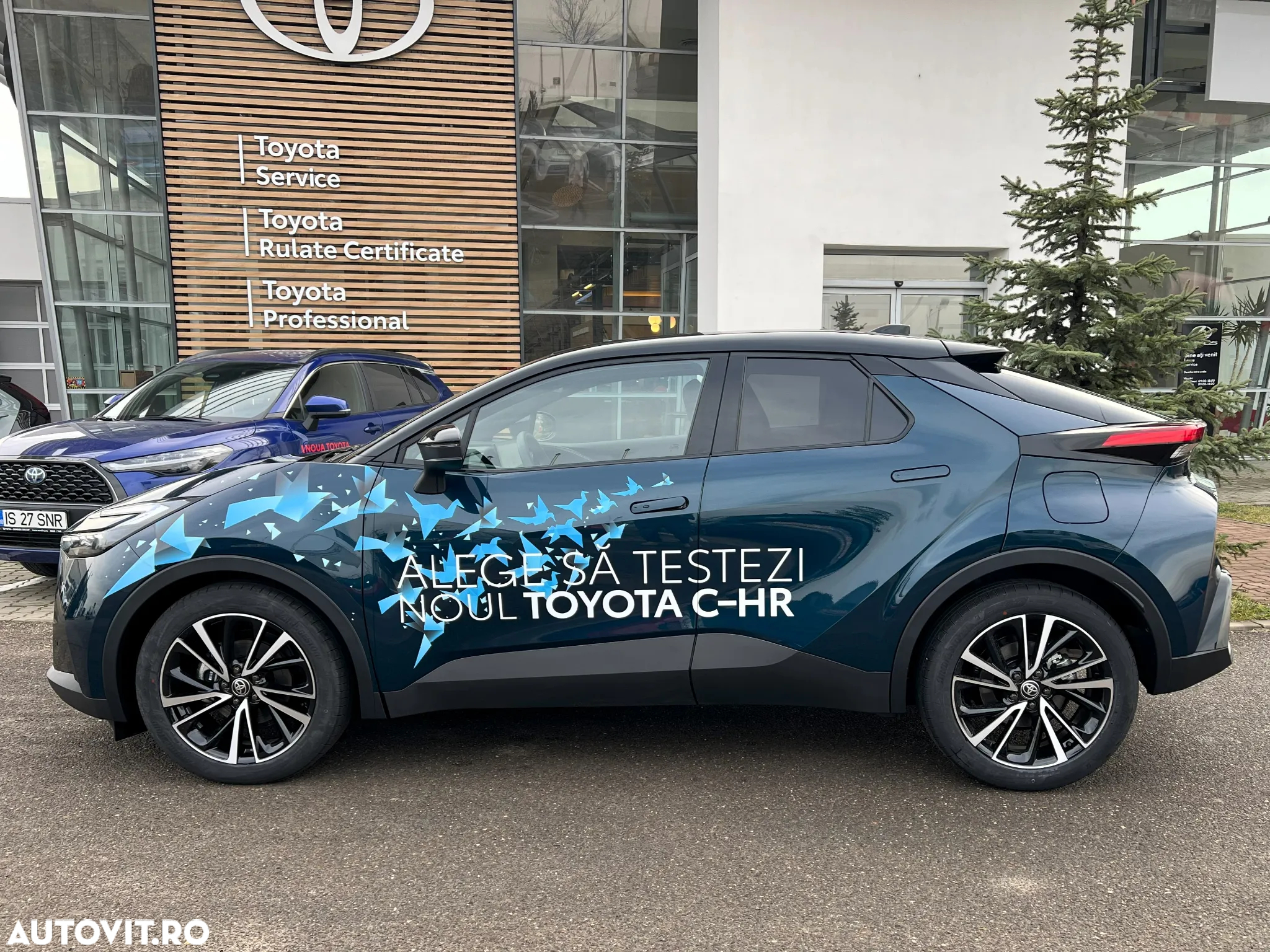 Toyota C-HR - 11