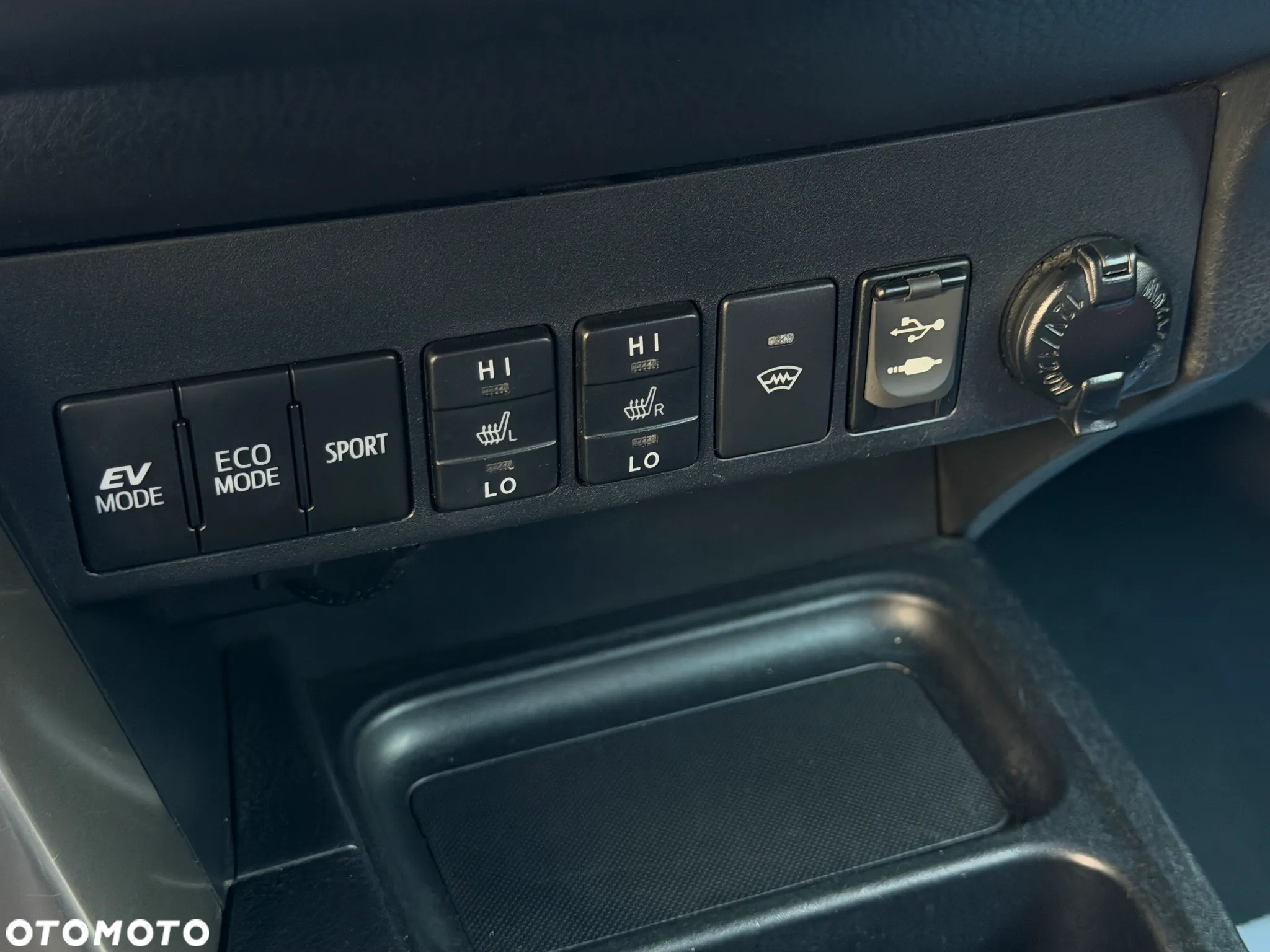 Toyota RAV4 Hybrid Selection 4x2 - 20