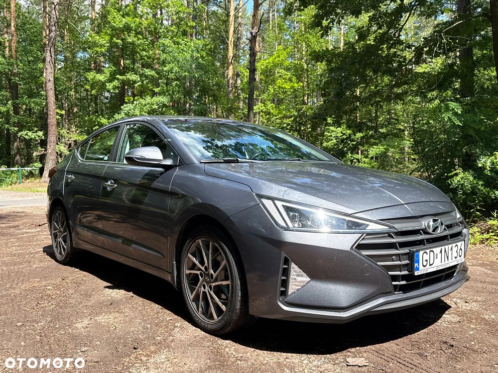 Hyundai Elantra 1.6 Style - 2