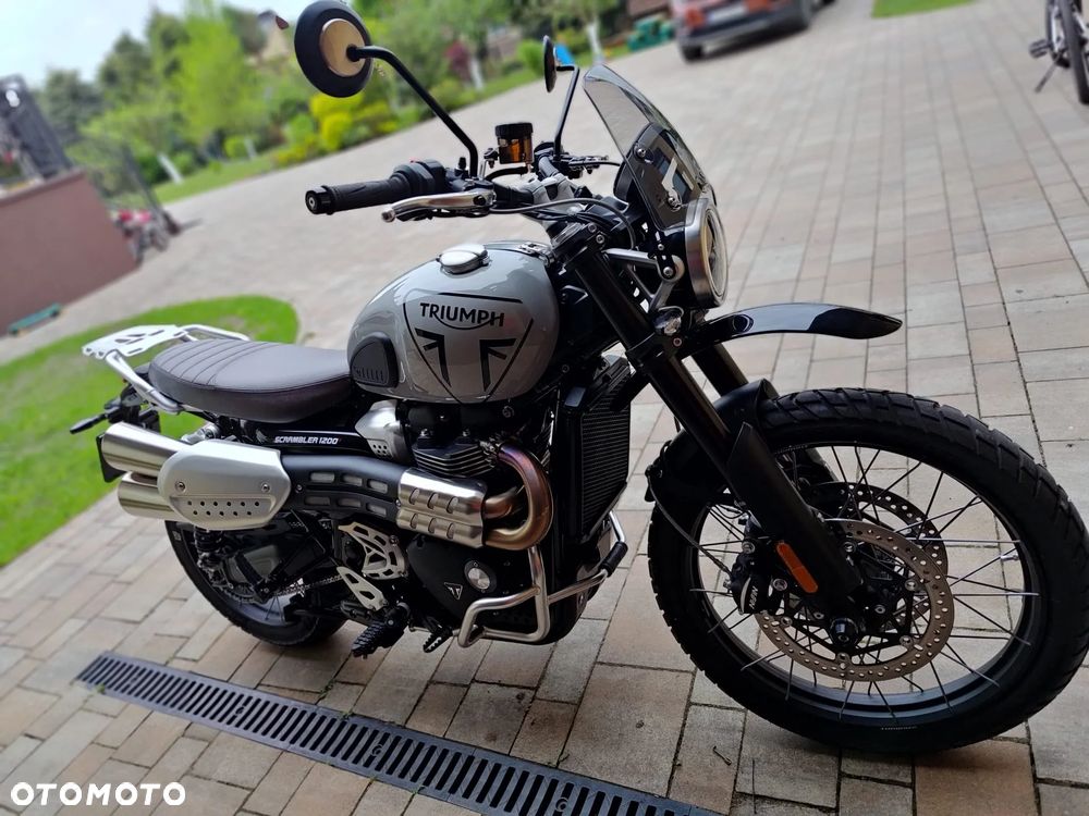 Triumph Scrambler - 1