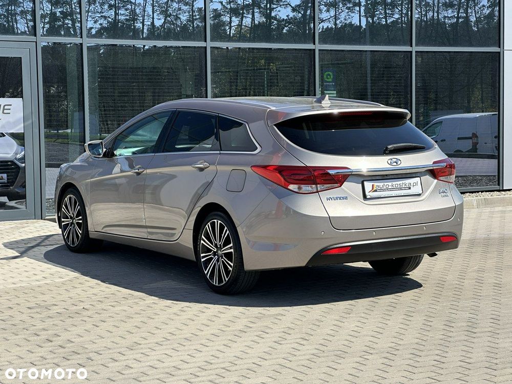 Hyundai i40 Kombi 1.7 CRDi DCT Premium - 9