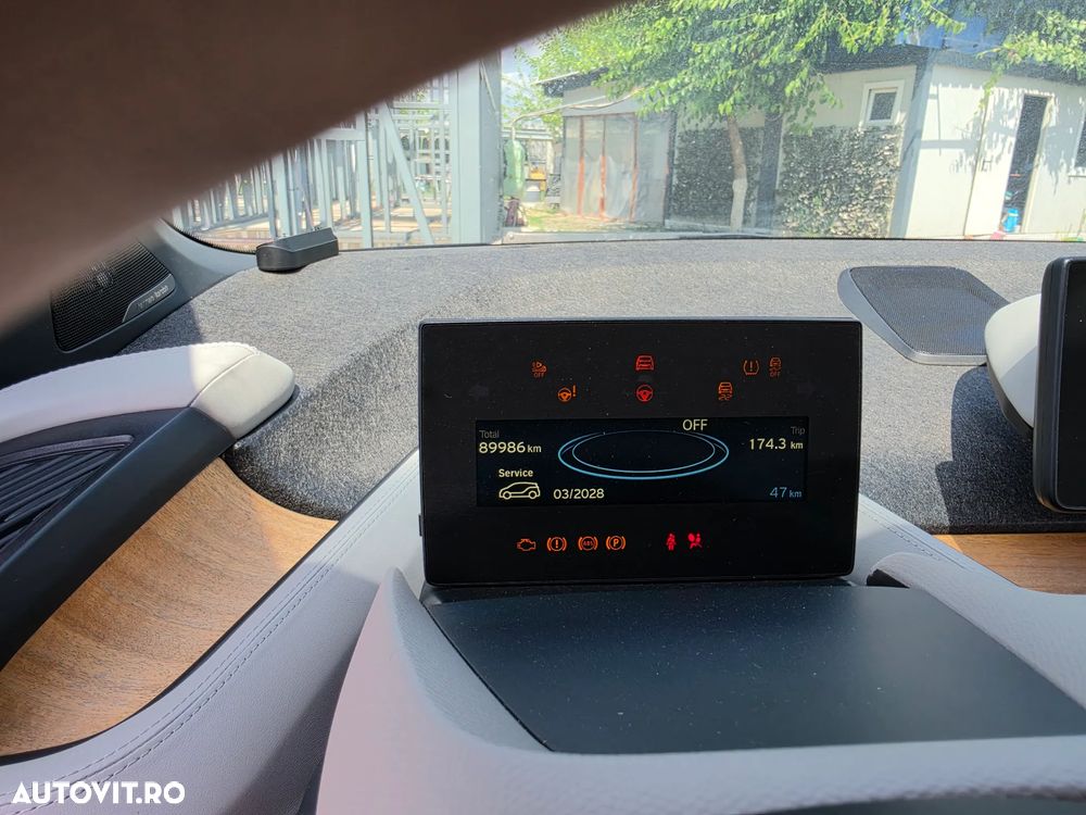BMW i3 60 Ah - 12