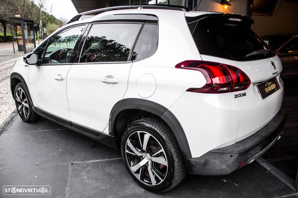 Peugeot 2008 1.2 PureTech GT Line - 3