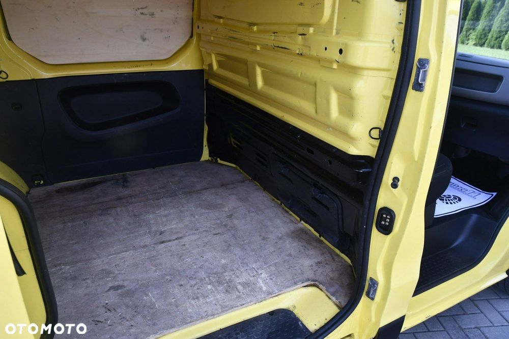 Renault Trafic - 22