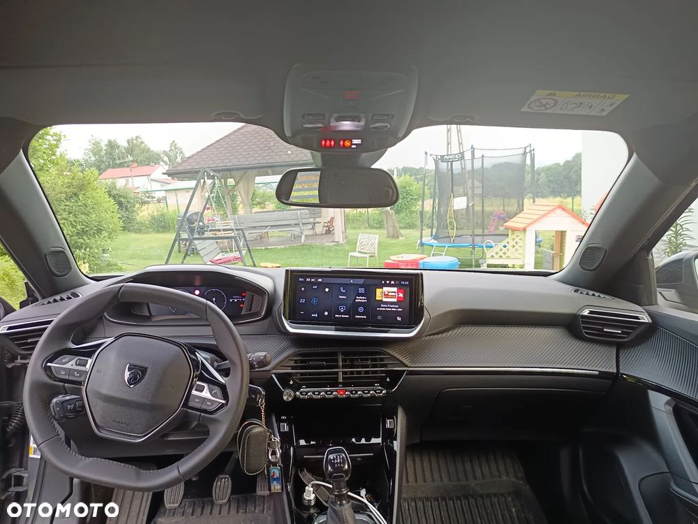 Peugeot 2008 PureTech 100 Allure S&S BVM6 - 4