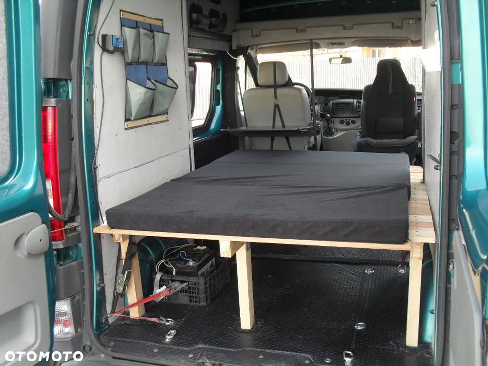 Renault Trafic - 8