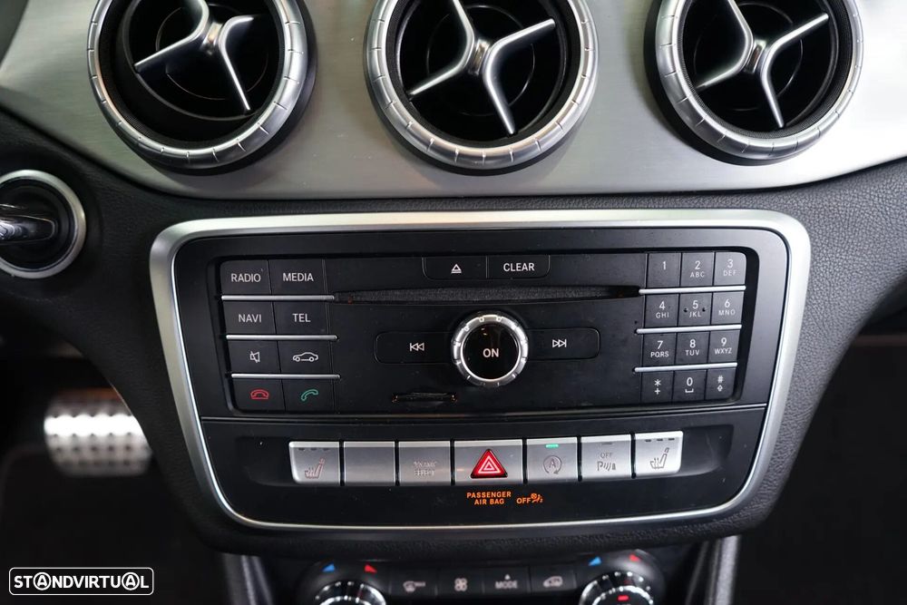 Mercedes-Benz CLA 180 d Shooting Brake AMG Line Aut. - 34