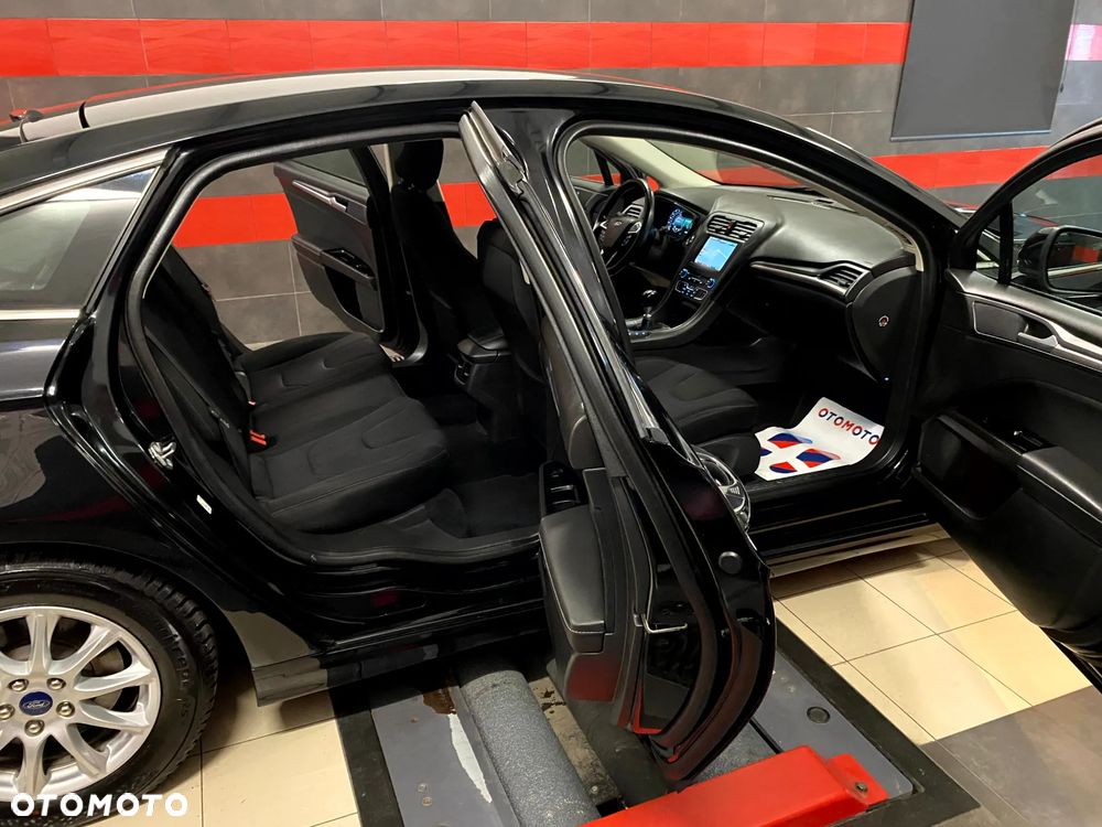 Ford Mondeo 2.0 TDCi Titanium - 21