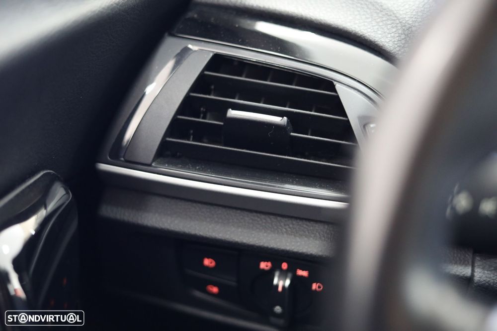 BMW 116 d Line Sport Auto - 24