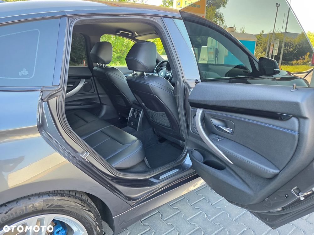 BMW 3GT 320i xDrive M Sport - 18