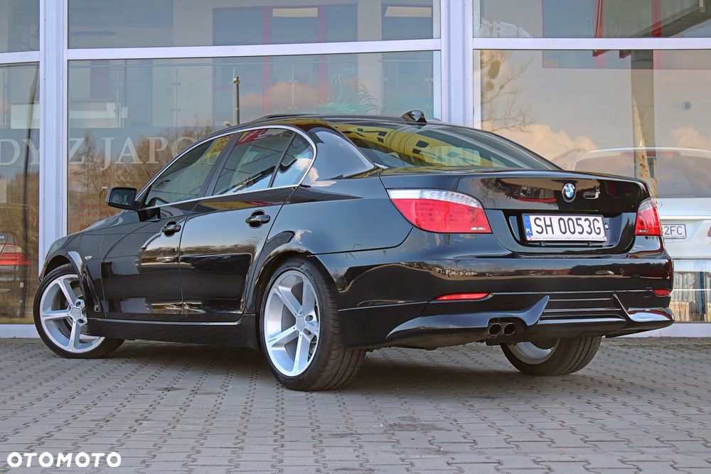 BMW Seria 5 530i - 11