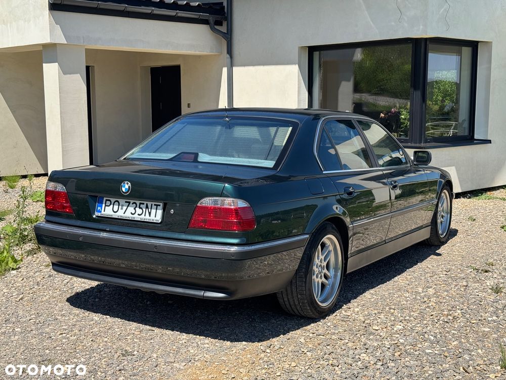 BMW Seria 7 735i L - 4