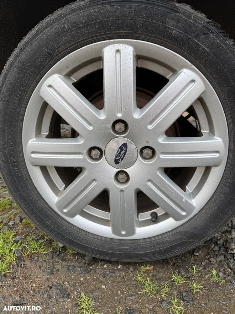 Ford Fiesta 1.4TDCI Ghia - 12