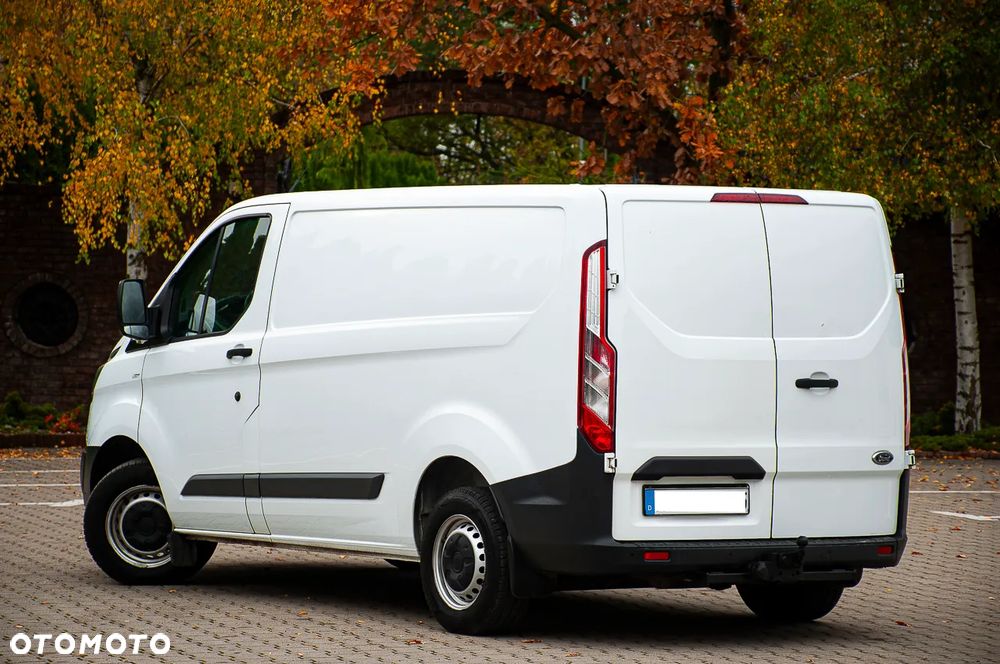 Ford TRANSIT CUSTOM - 14