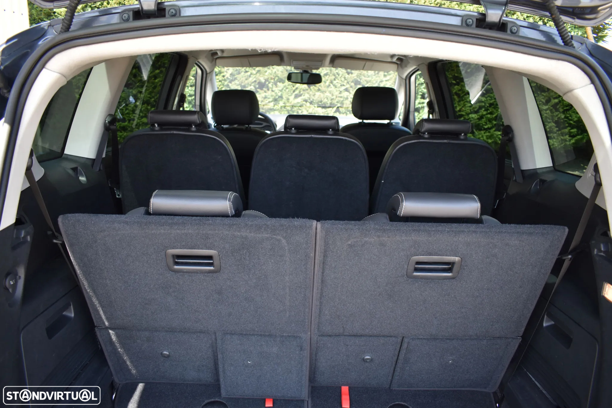 Ford S-Max 2.0 TDCi Titanium 7L - 11