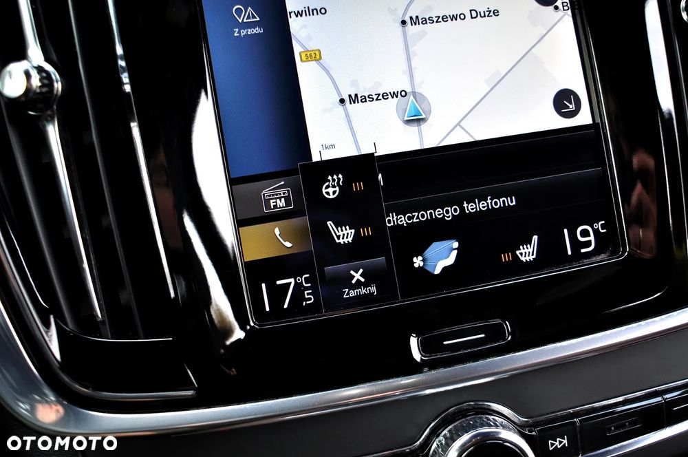 Volvo V90 D4 SCR Momentum Pro - 29