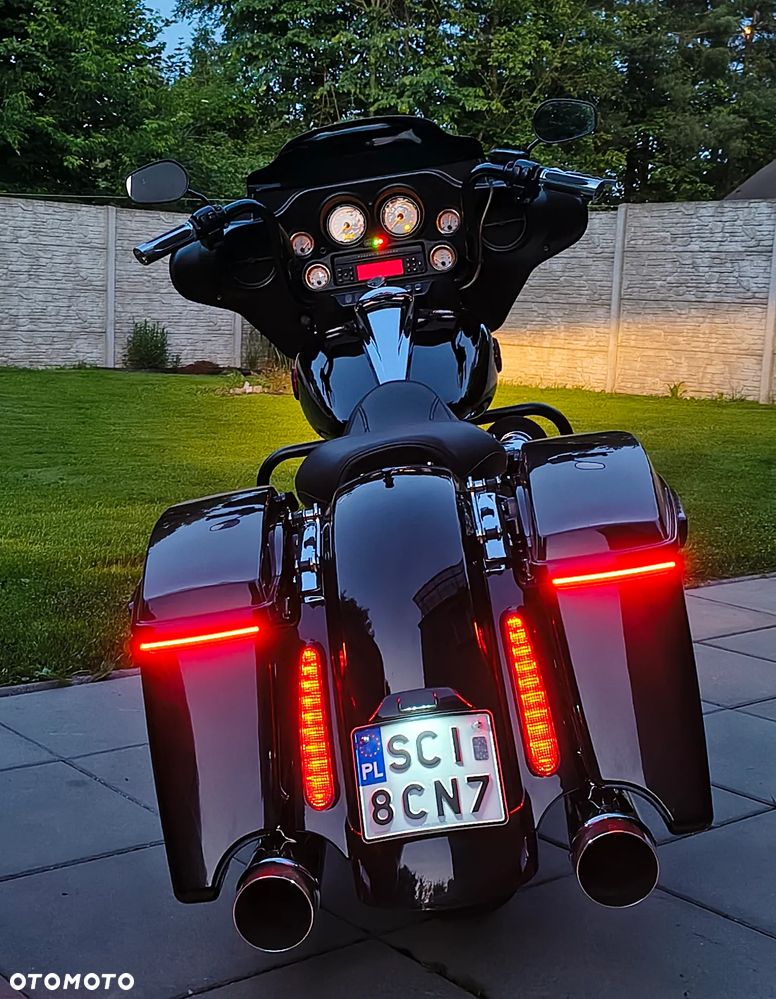 Harley-Davidson Touring Street Glide - 1