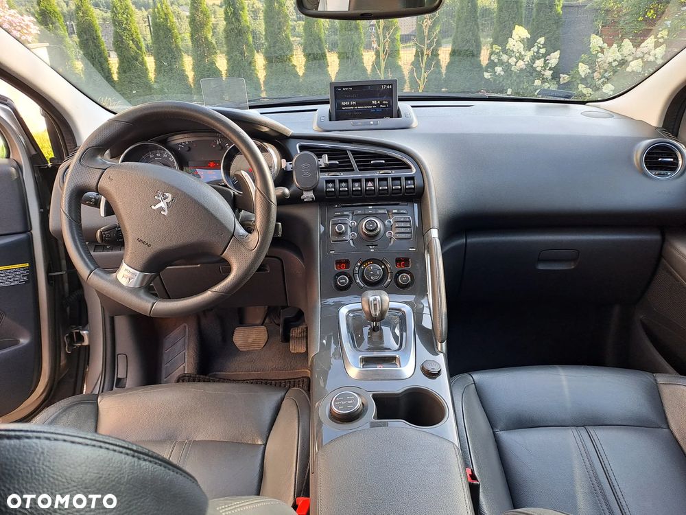 Peugeot 3008 Hybrid4 - 2