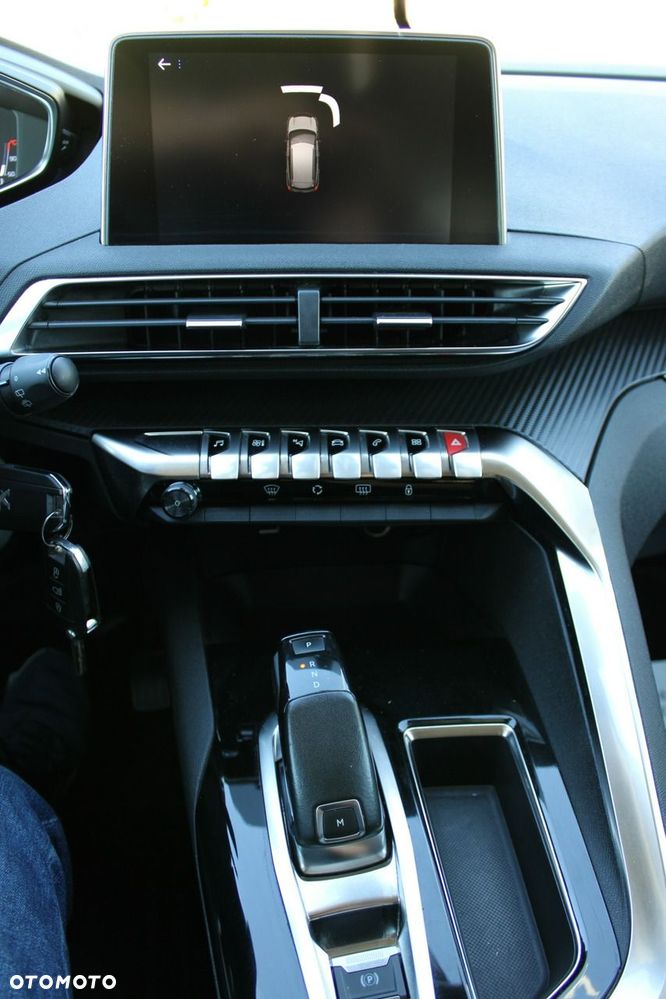 Peugeot 3008 - 16