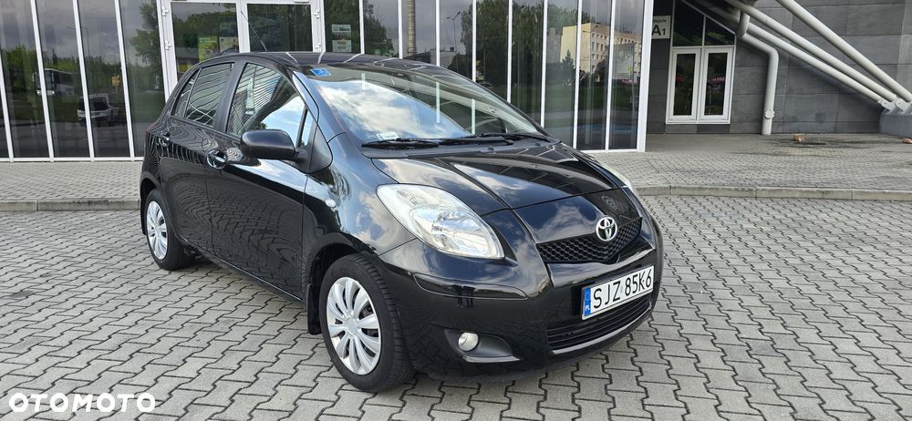 Toyota Yaris - 1