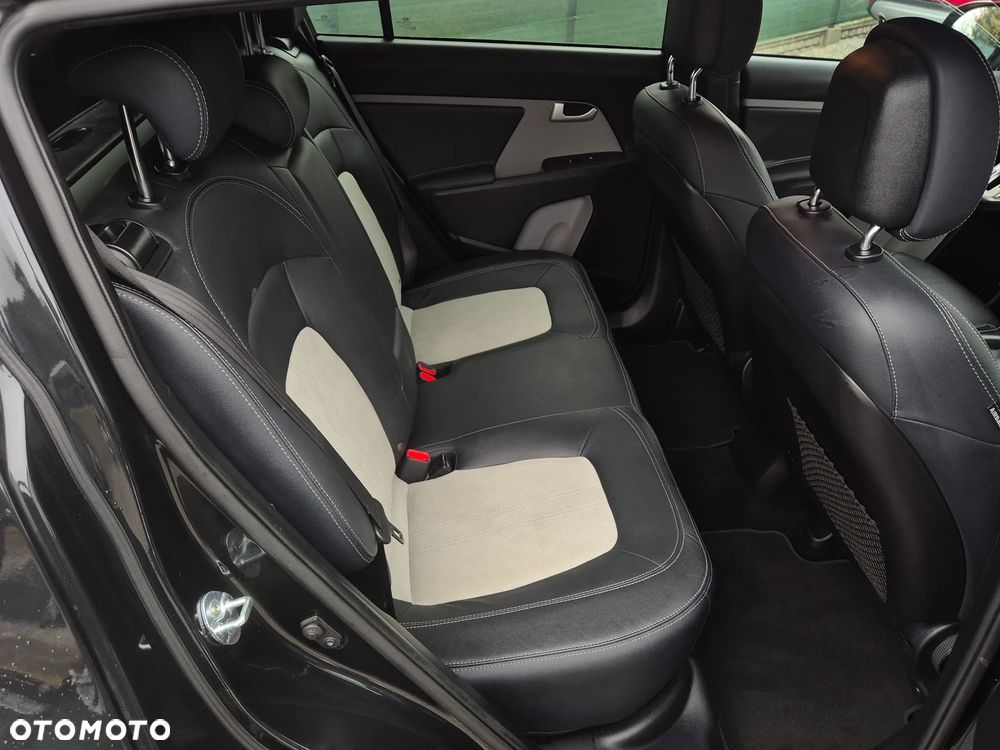 Kia Sportage 2.0 CRDI 184 AWD Platinum Edition - 14