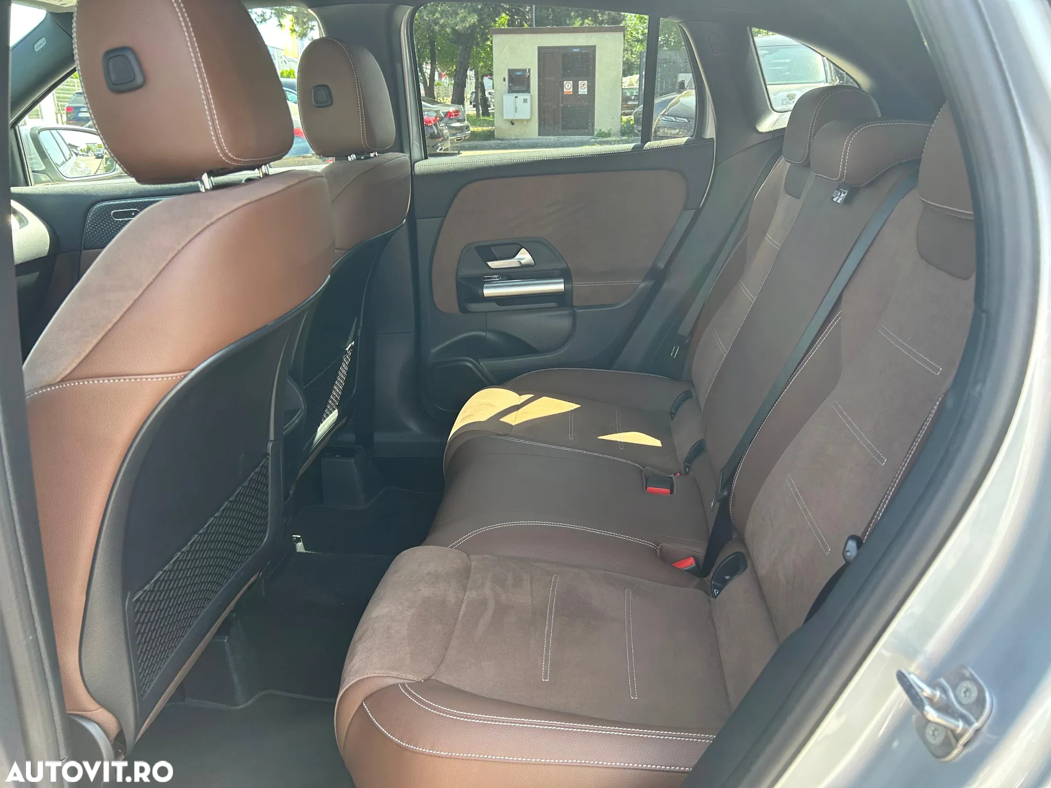 Mercedes-Benz GLA 250 e - 10