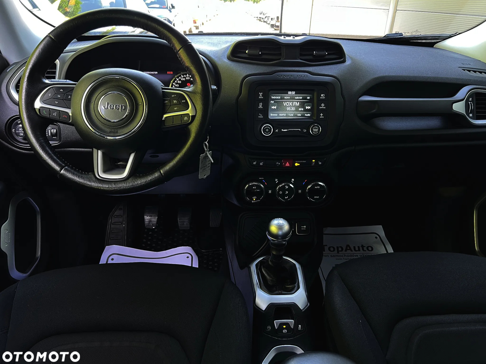 Jeep Renegade - 25
